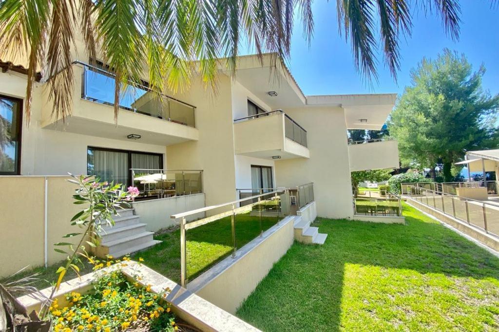 Greek Pride Cronwell Rahoni Hotel (Adults Only) Неа-Скиони Экстерьер фото