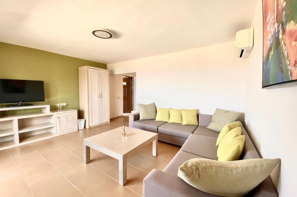 Greek Pride Cronwell Rahoni Hotel (Adults Only) Неа-Скиони Экстерьер фото