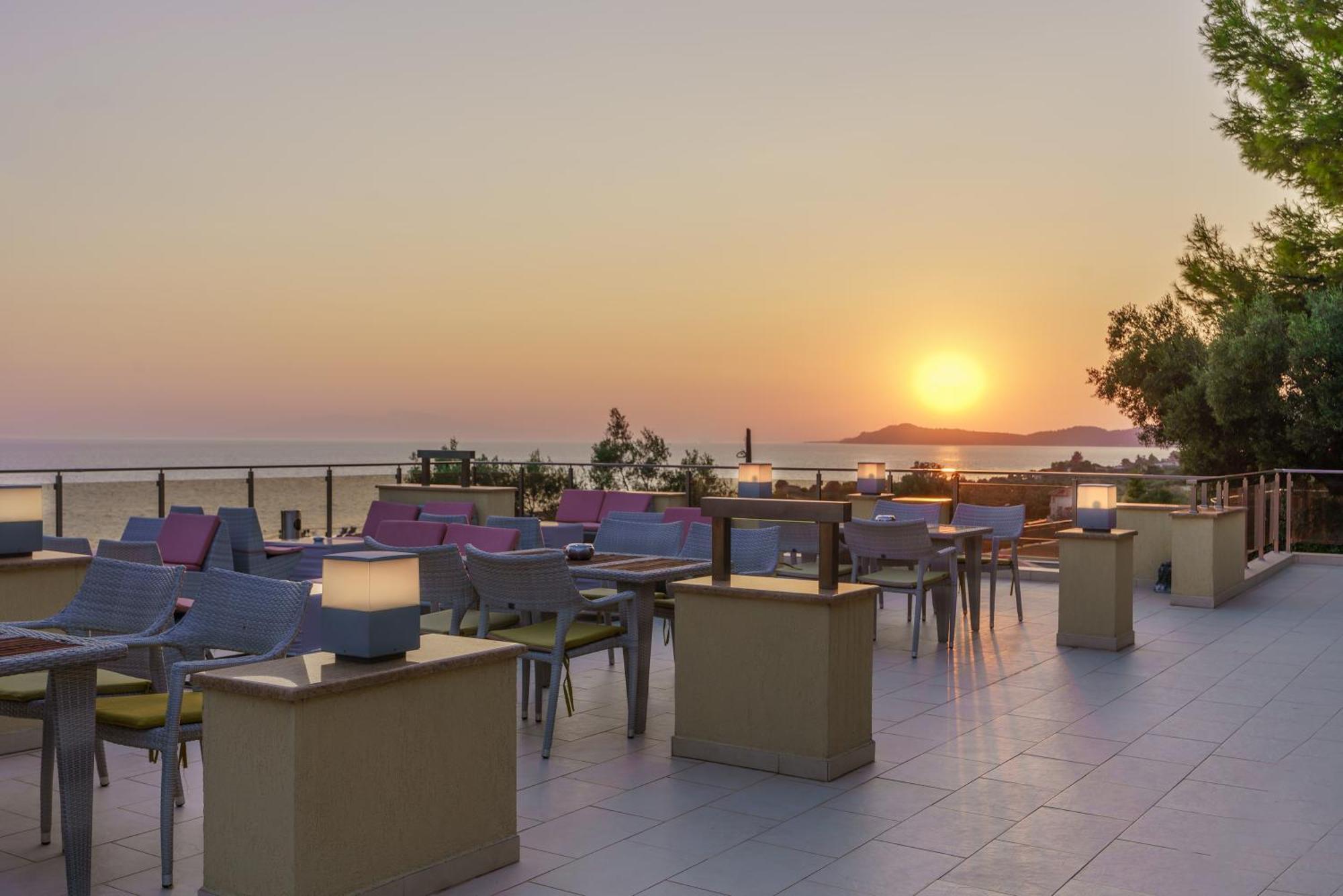 Greek Pride Cronwell Rahoni Hotel (Adults Only) Неа-Скиони Экстерьер фото