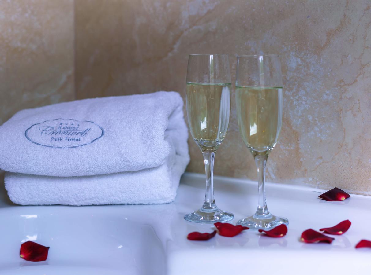 Greek Pride Cronwell Rahoni Hotel (Adults Only) Неа-Скиони Экстерьер фото